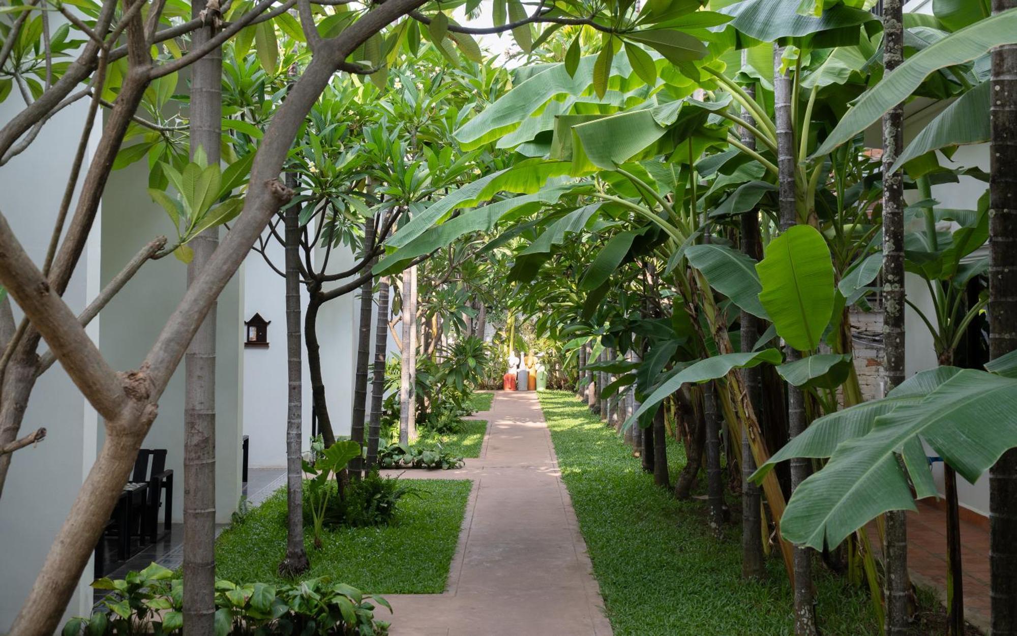 The Urban Hotel Siem Reap Exterior photo