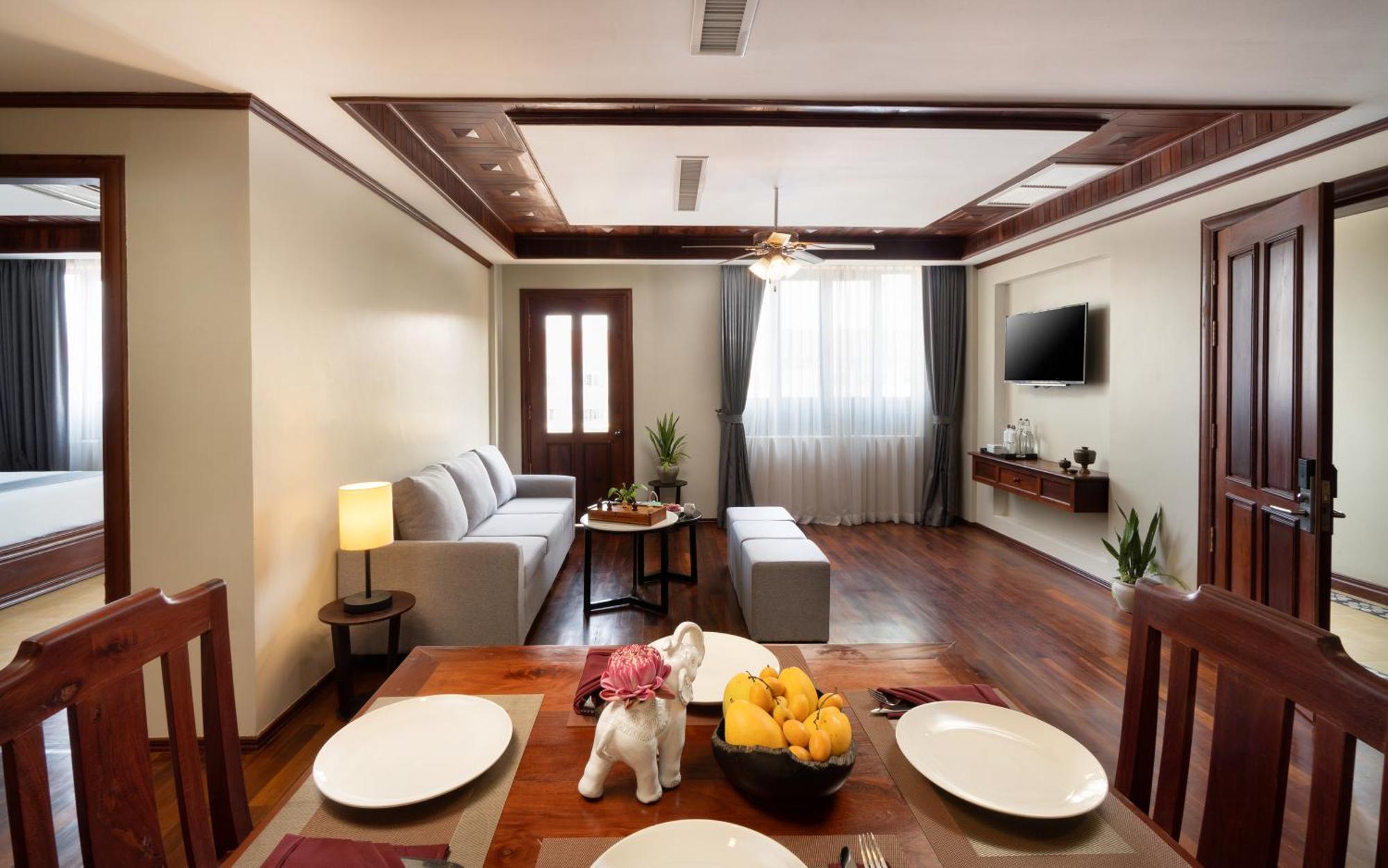 The Urban Hotel Siem Reap Exterior photo