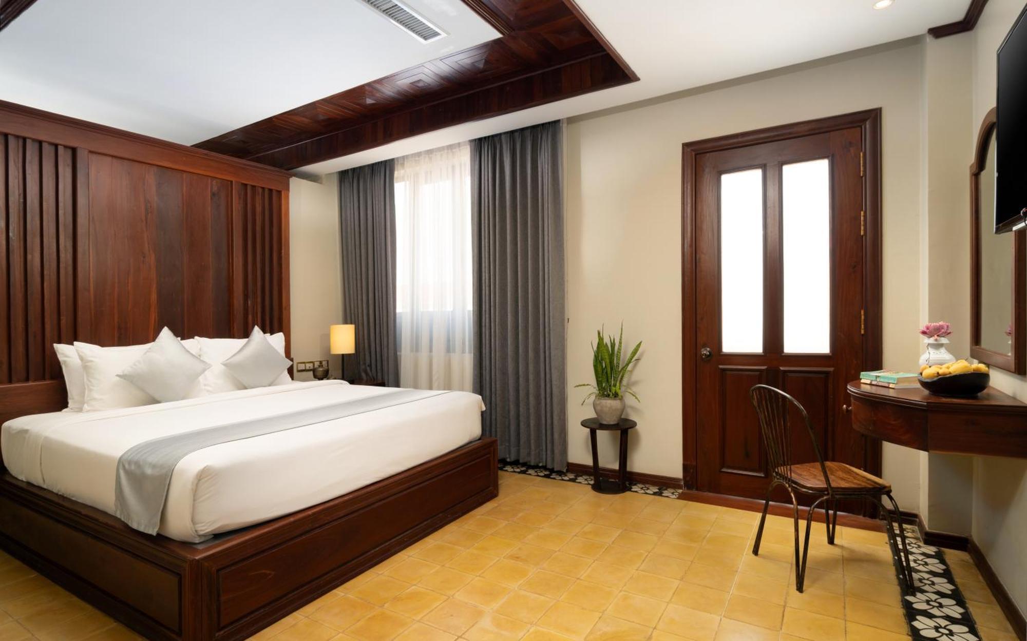 The Urban Hotel Siem Reap Exterior photo